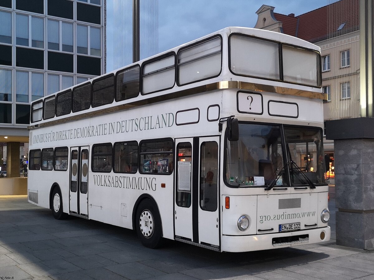 MAN SD 200 von Omnibus für Direkte Demokratie in Neubrandenburg.