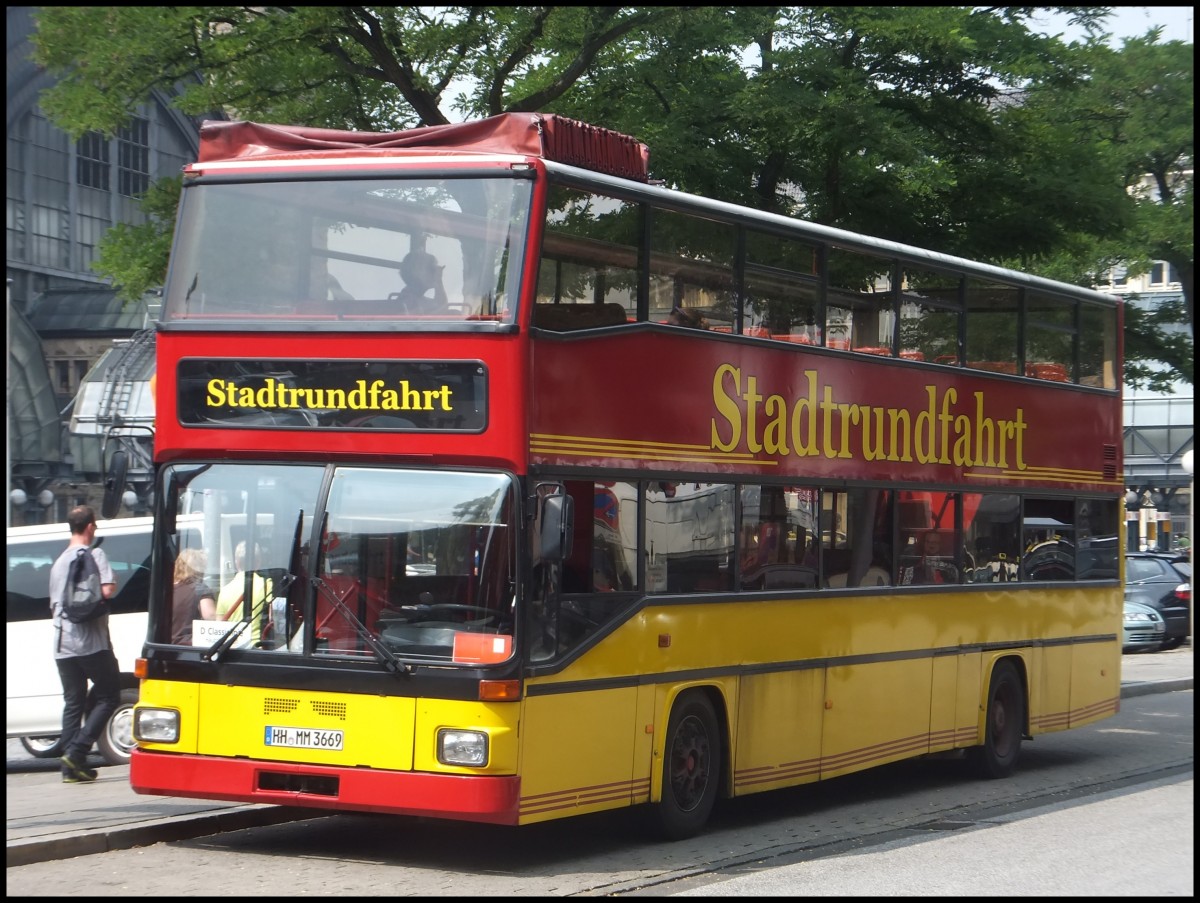 MAN SD 202 von Hamburg City Tour in Hamburg. 