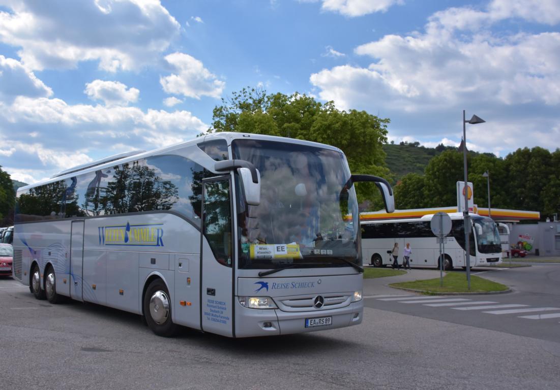 Mercedes Tourismo von Reise Schieck aus der BRD in Krems.