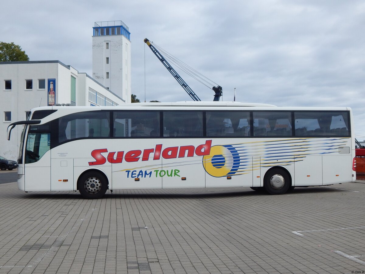 Mercedes Tourismo von Suerland-Busreisen aus Deutschland im Stadthafen Sassnitz.