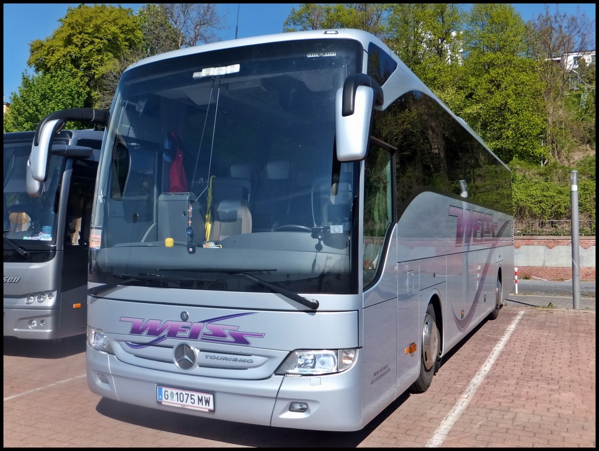 Mercedes Tourismo von Weiss aus Österreich im Stadthafen Sassnitz.