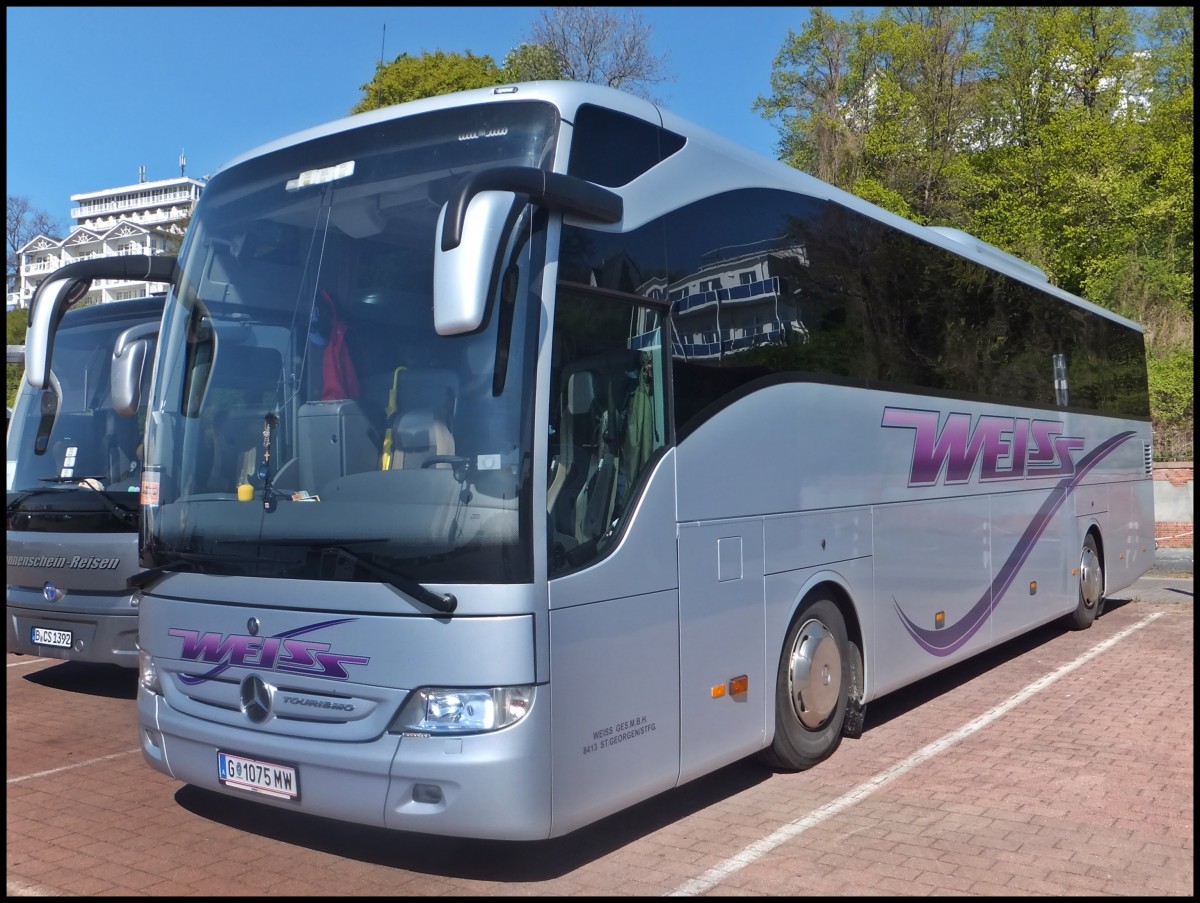 Mercedes Tourismo von Weiss aus sterreich im Stadthafen Sassnitz.