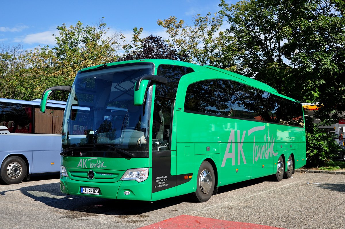 Mercedes Travego von AK Touristik aus der BRD in Krems gesehen.