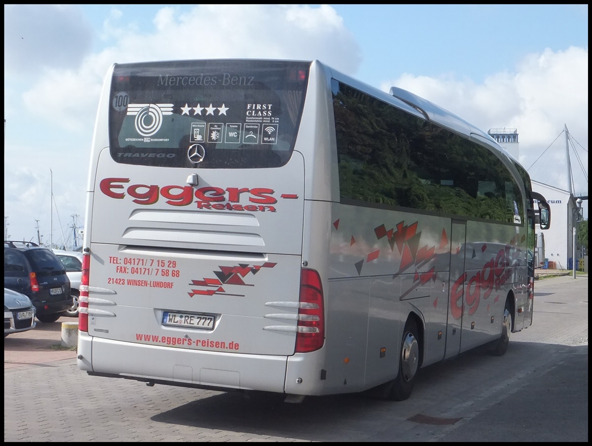 Mercedes Travego von Eggers Reisen aus Deutschland im Stadthafen Sassnitz.