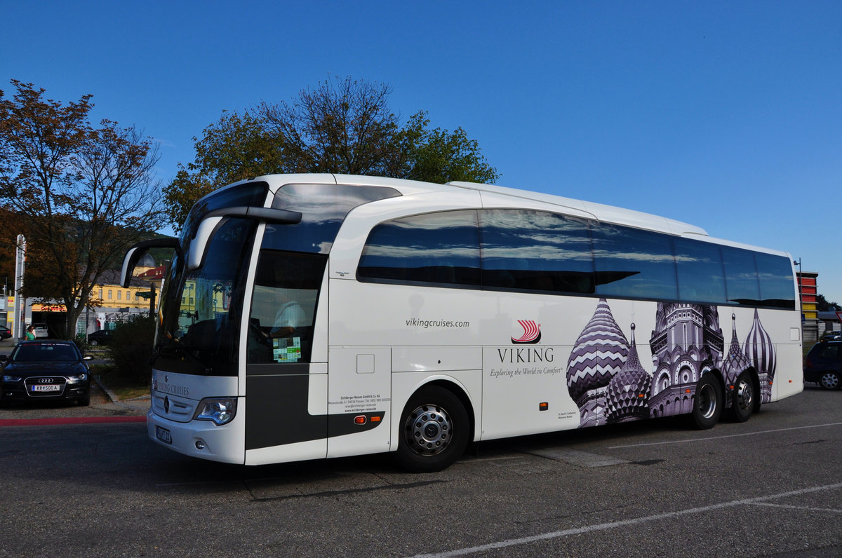 Mercedes Travego von Eichberger Reisen aus der BRD in Krems gesehen.