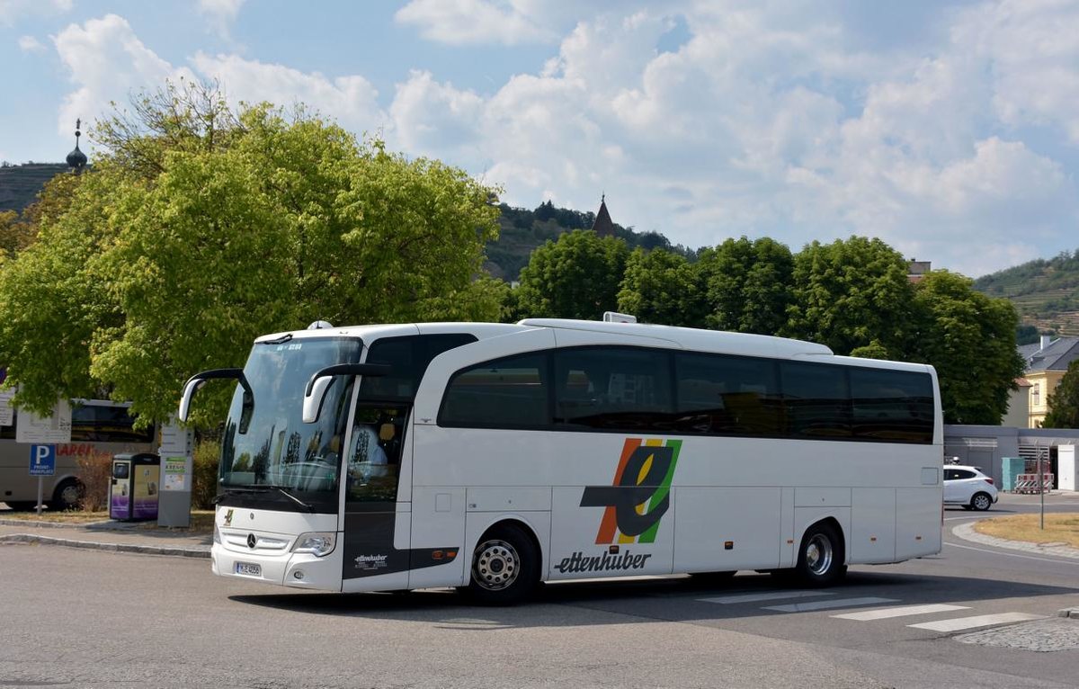 Mercedes Travego von Eichberger Reisen aus der BRD 06/2017 in Krems.