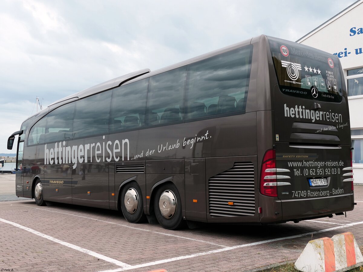 Mercedes Travego von Hettinger aus Deutschland im Stadthafen Sassnitz. 