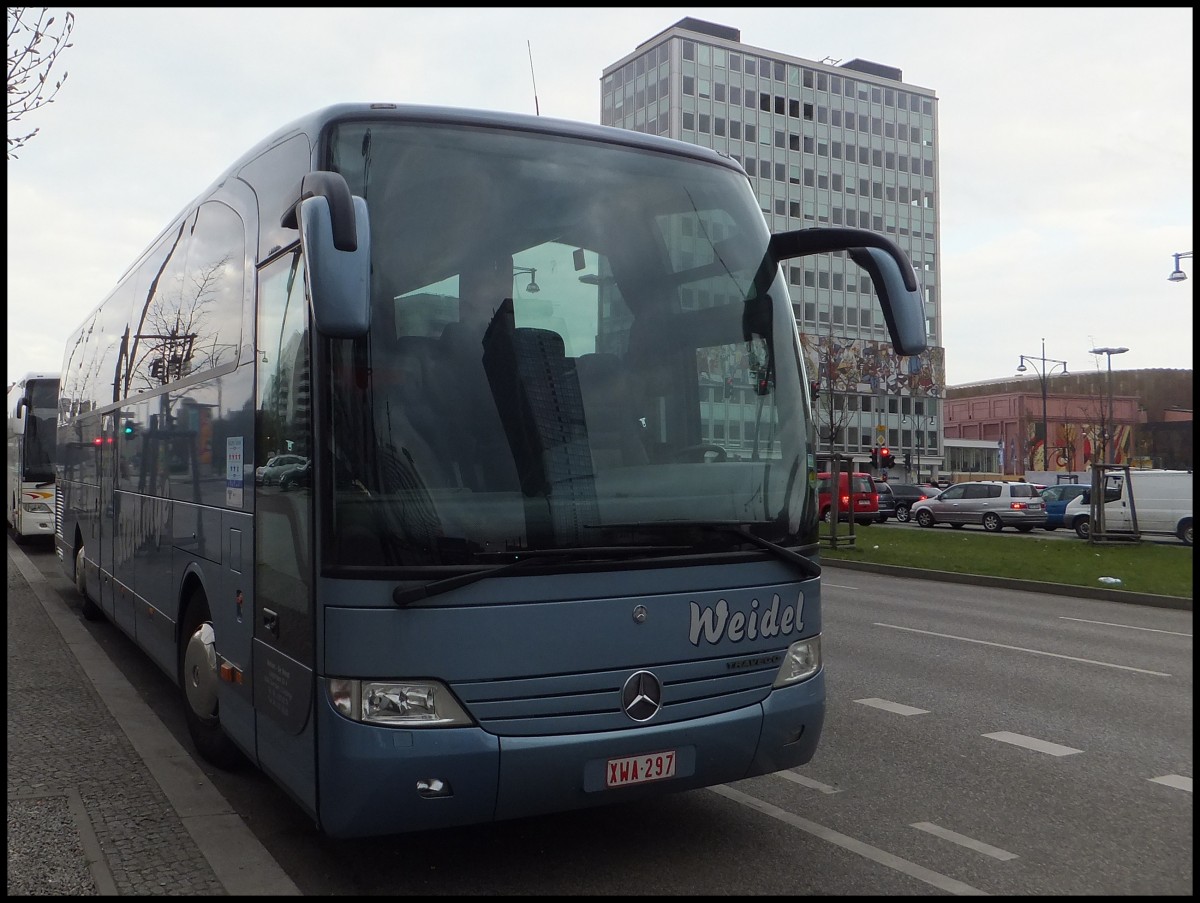 Mercedes Travego von Weidl aus Belgien in Berlin.