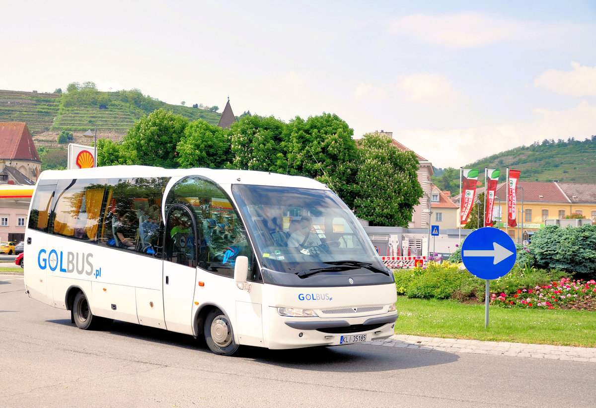 Midibus Indcar Mago aus PL in Krems gesehen.