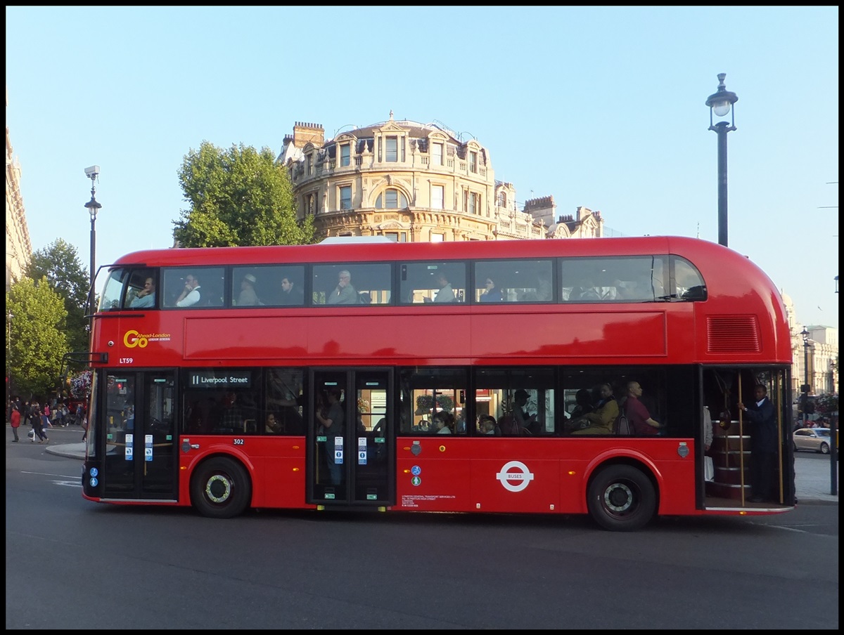 NBFL/Wright von Go-Ahead in London.