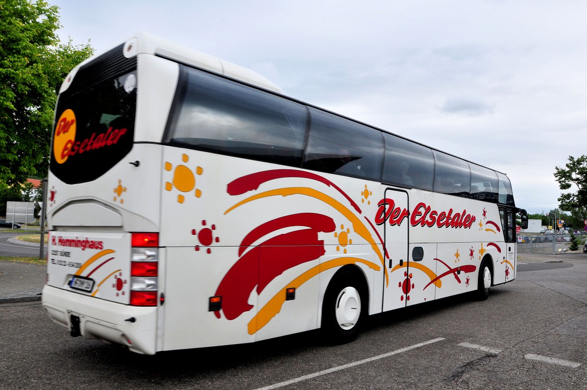 Neoplan Cityliner von der Elsetaler aus der BRD in Krems gesehen.