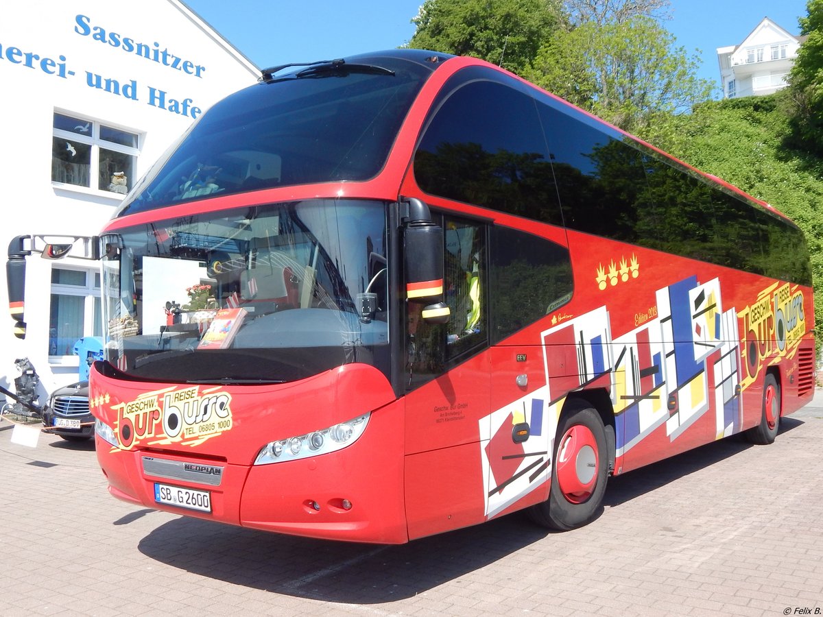 Neoplan Cityliner von Geschwister Bur Reisen aus Deutschland im Stadthafen Sassnitz. 