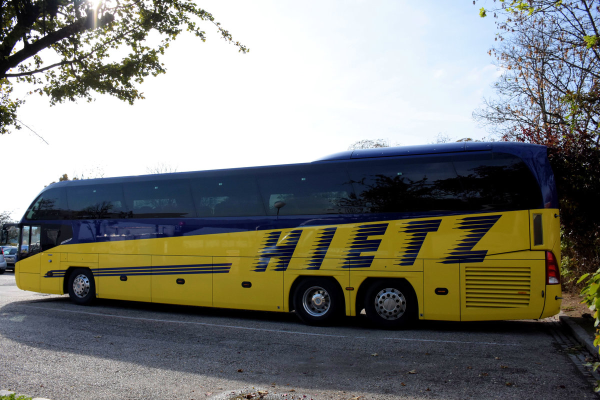 Neoplan Cityliner von Hietz Reisen aus �sterreich in Krems.