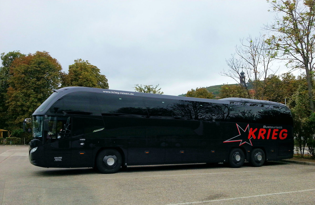 Neoplan Cityliner von der KRIEG Bustouristik aus der BRD 2017 in Krems.