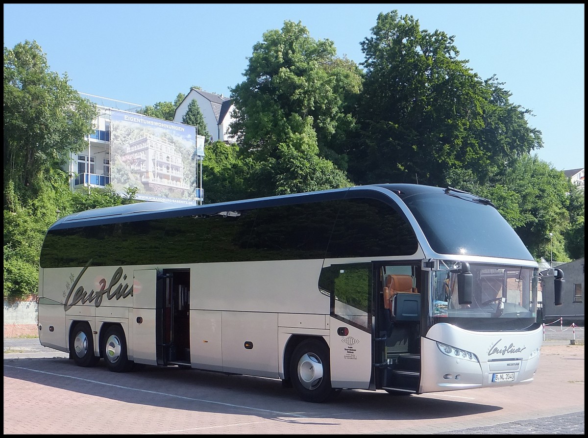 Neoplan Cityliner von Lenzliner aus Deutschland im Stadthafen in Sassnitz.