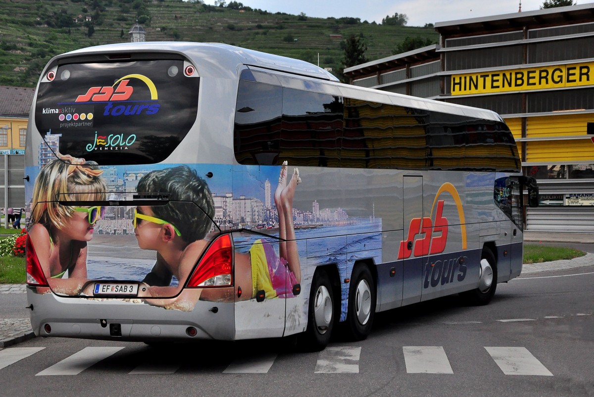 Neoplan Cityliner von SAB Tours aus �sterreich im Mai 2015 in Krems.