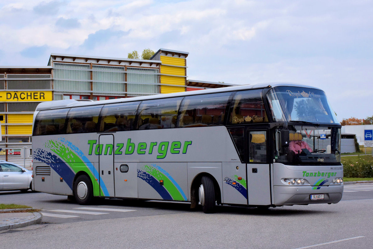 Neoplan Cityliner von Tanzberger Reisen aus �sterreich in Krems.