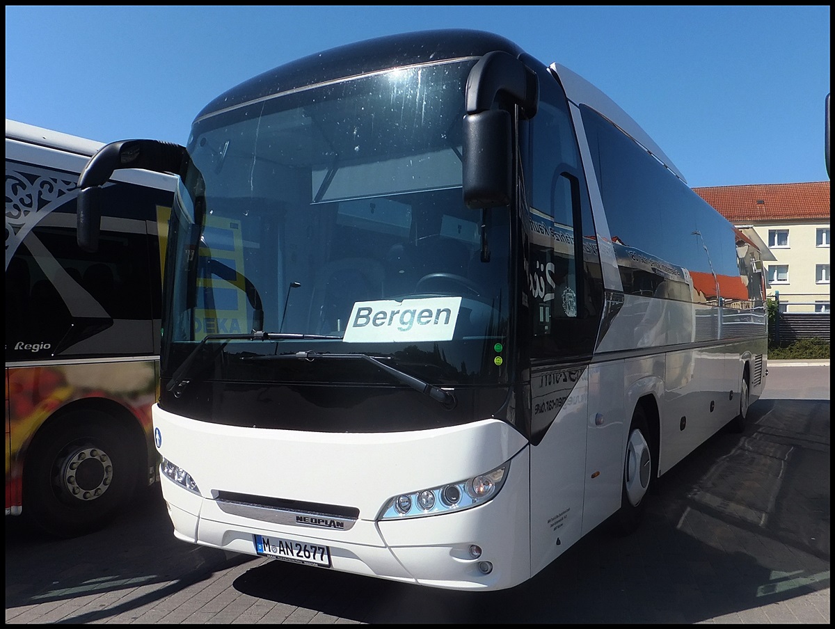 Neoplan Jetliner aus Mnchen zum Test bei der RPNV in Bergen.