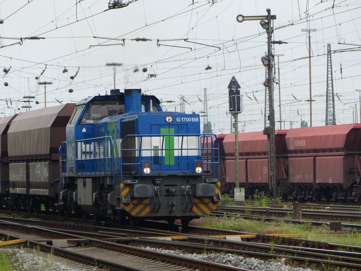 NIAG Diesellok 1 Bauart G1700-2 BB G�terbahnhof Oberhausen West 18-05-2017.

NIAG dieselloc 1 type G1700-2 BB goederenstation Oberhausen West 18-05-2017.