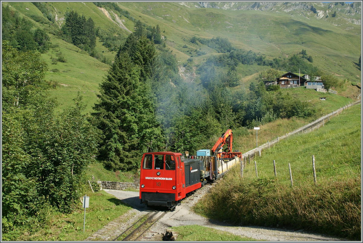 Nicht nur Dampfloks rauchen bei der BRB.
Planalp, den 30.08.2013