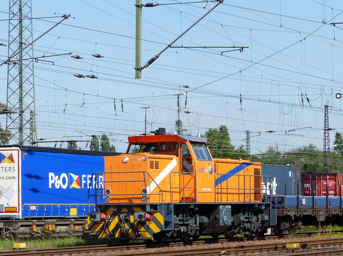 North Rail MAK G1206 Diesellok G�terbahnhof Oberhausen West 11-09-2015.

North Rail MAK G1206 dieselloc goederenstation Oberhausen West 11-09-2015.