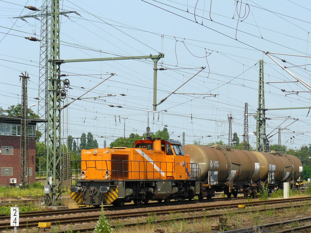 North Rail MAK G1206 Diesellok. G�terbahnhof Oberhausen West 03-07-2015.

North Rail MAK G1206 dieselloc. Goederenstation Oberhausen West 03-07-2015.