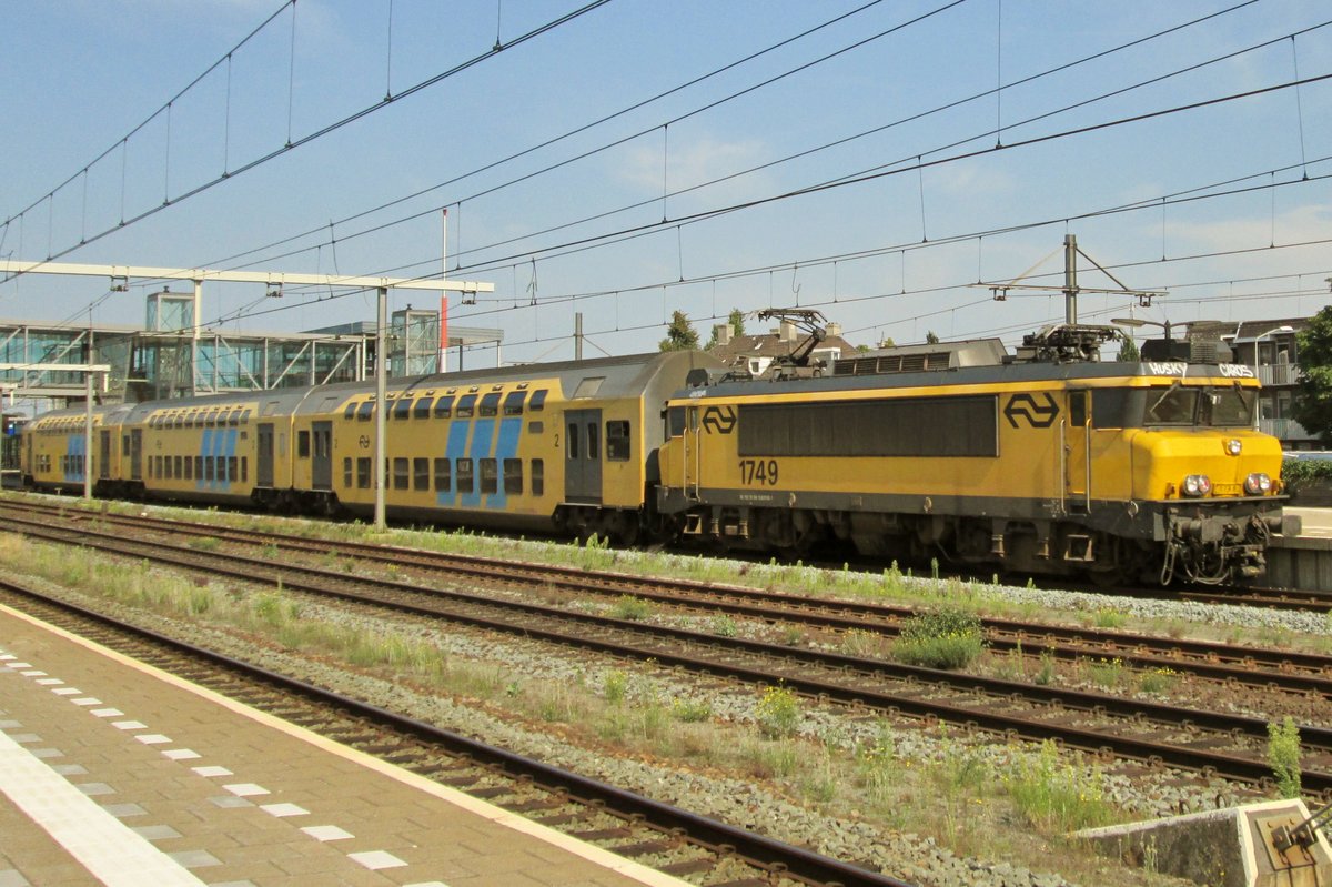 NS 1749 verlässt Boxtel am 21 Juni 2014.