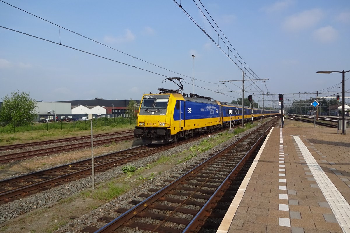 NS 186 030 durcheilt Boxtel am 18 Mai 2019.