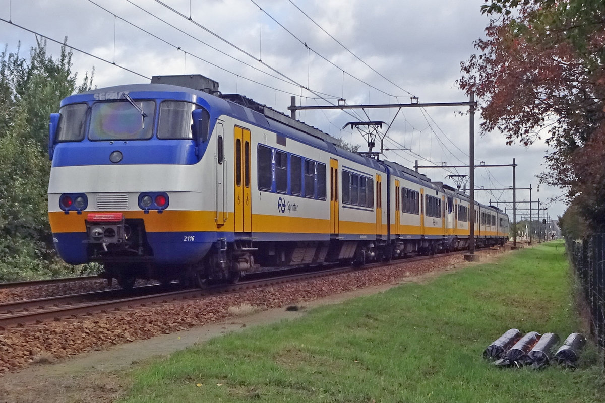 NS 2116 verlässt Wijchen am 10 Oktober 2019.