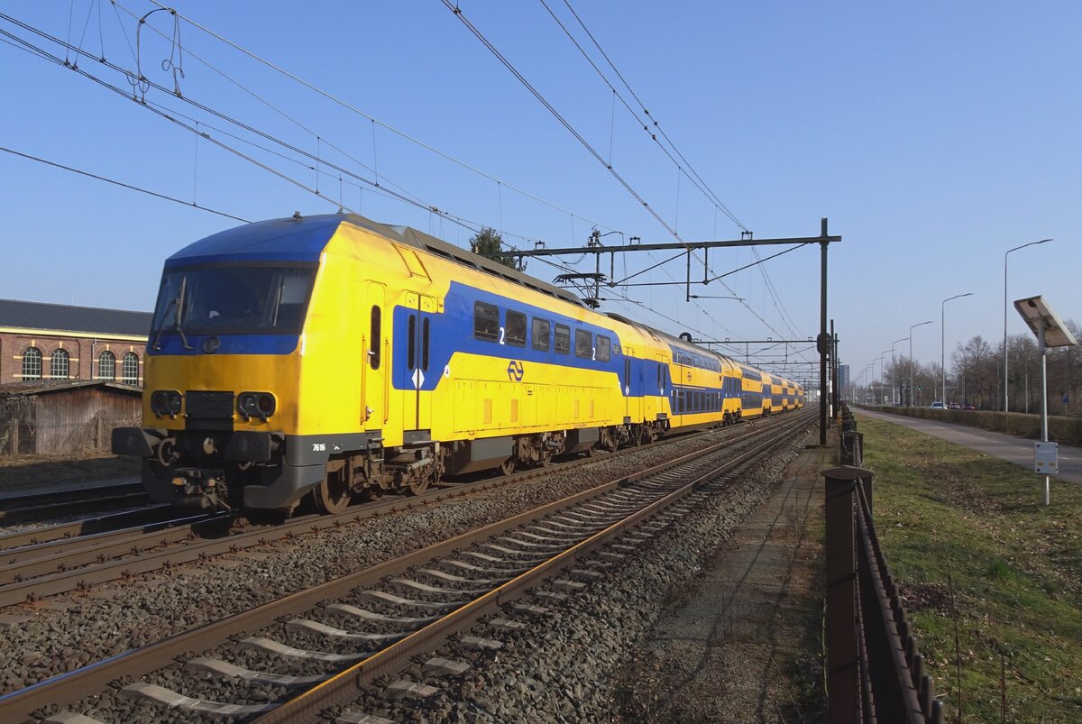 NS 7616 durchfahrt Blerick am 5 März 2022.