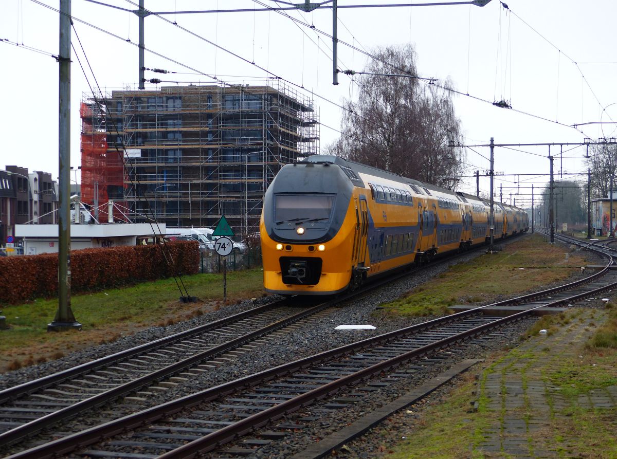 NS DD-IRM Triebzug 9479 und 9477 Bahnhof Ede-Wageningen 08-01-2020.

NS DD-IRM treinstel 9479 en 9477 station Ede-Wageningen 08-01-2020.