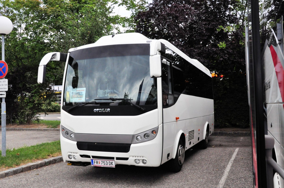 Otokar Navigo T vom Reisedienst Raferzeder aus �sterreich im Juni 2016 in Krems.