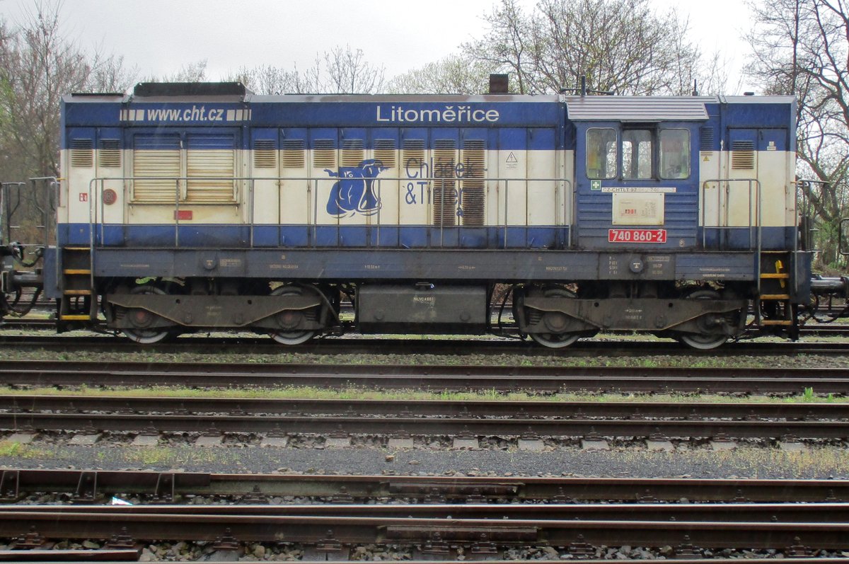 Profilblick auf CHT 740 860 in Decin-Vychod am 7 April 2017.