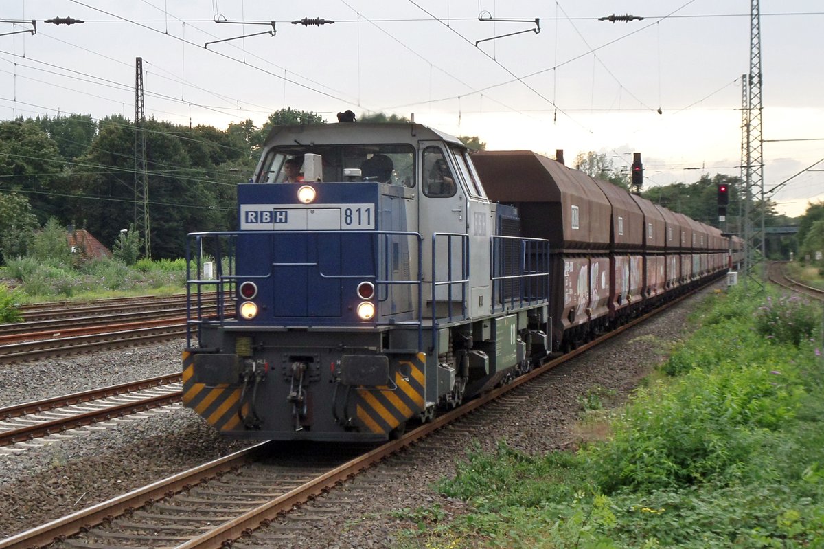 RBH 811 durchfahrt Oberhausen Osterfeld Sd am 9 April 2014.