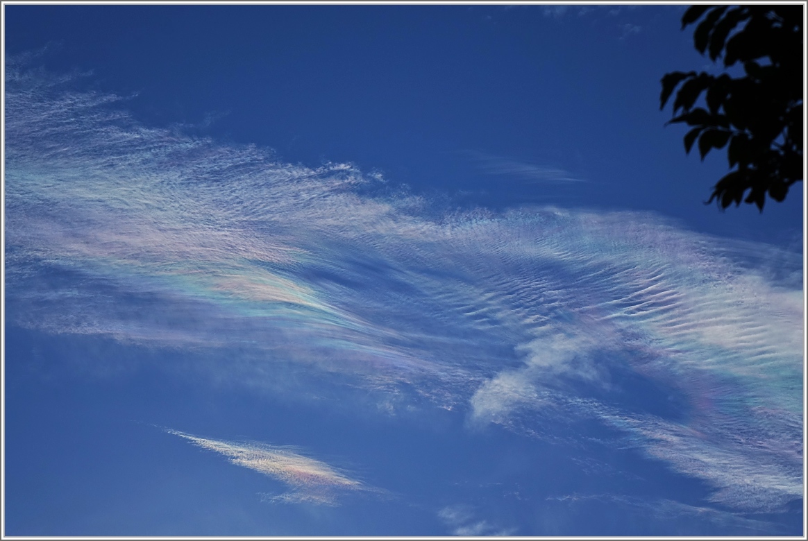 Regenbogenfarben am Himmel
(29.09.2014)