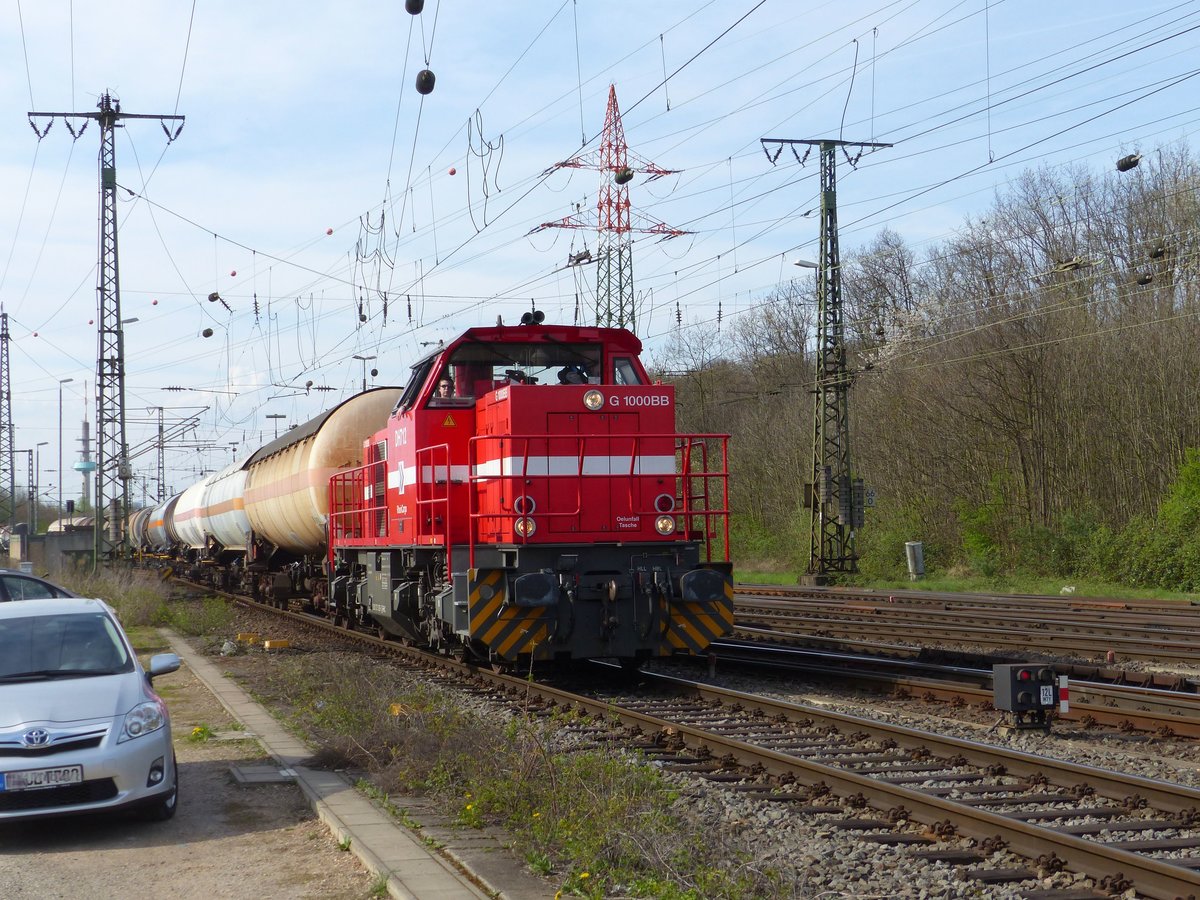 Rhein Cargo Diesellok DH 712 (92 80 1271 029-3 D-RHC) Baujahr 2009. Rangierbahnhof K�ln Gremberg 31-03-2017.

Rhein Cargo dieselloc DH 712 (92 80 1271 029-3 D-RHC) bouwjaar 2009. Rangeerstation Keulen Gremberg 31-03-2017.