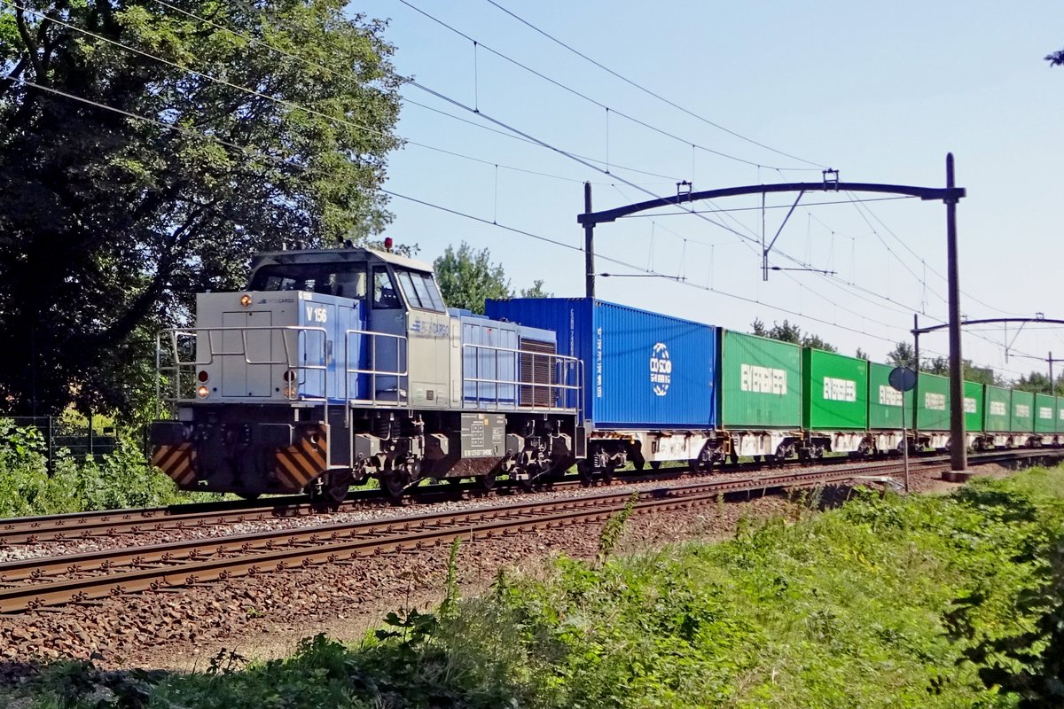 RTB V 156 schleppt der Blerick-Shuttle durch Oisterwijk am 28 Juni 2019.