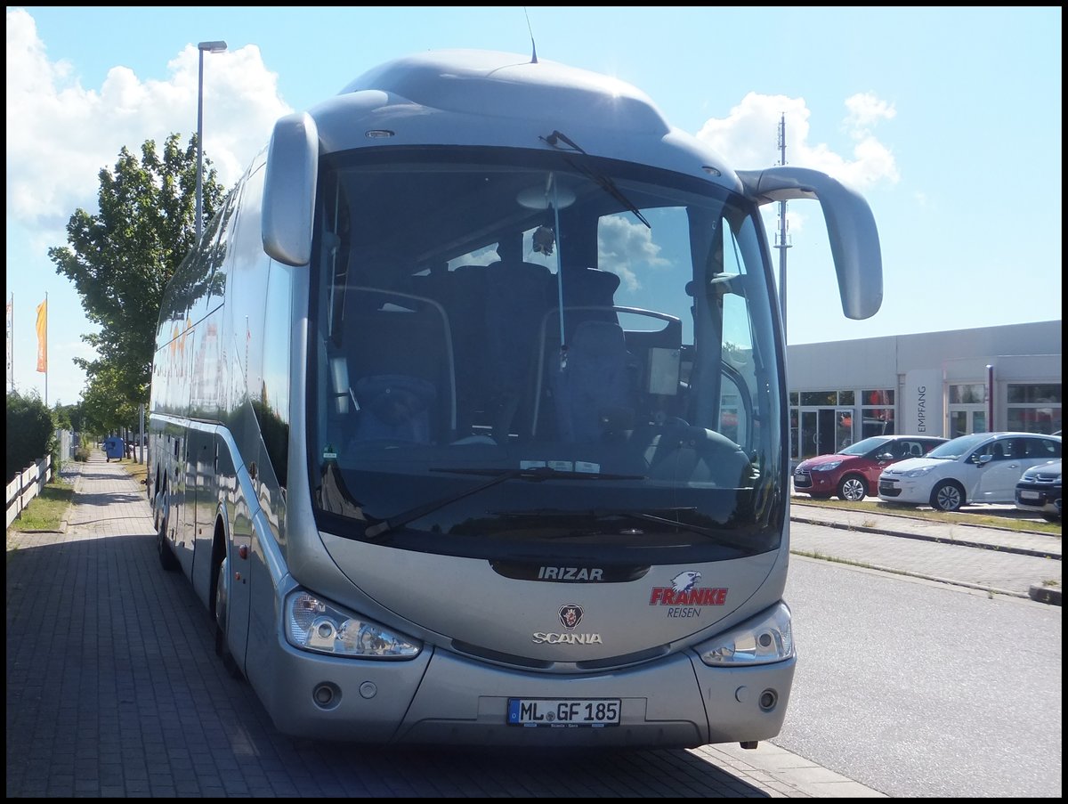 Scania Irizar von Franke-Reisen aus Deutschland im Gewerbegebiet Sassnitz.