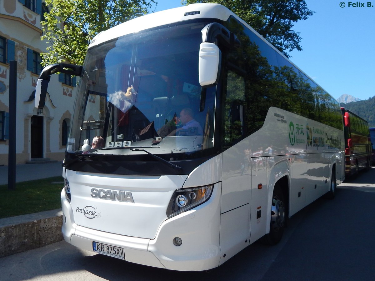 Scania Touring von Pastuszak aus Polen in Hohenschwangau.