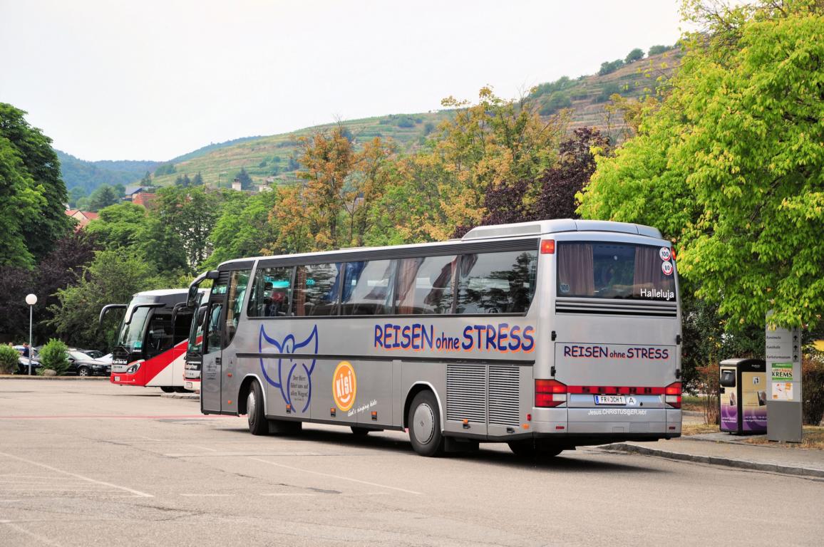 Setra 315 HD von Josef CHALUPAR Reisen aus �sterreich 06/2017 in Krems.