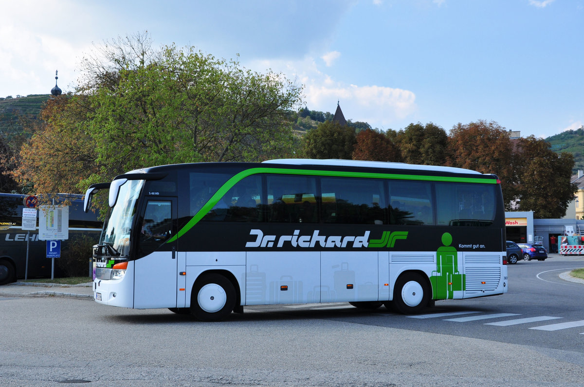 Setra 411 HD von Dr. Richard Reisen aus �sterreich in Krems.