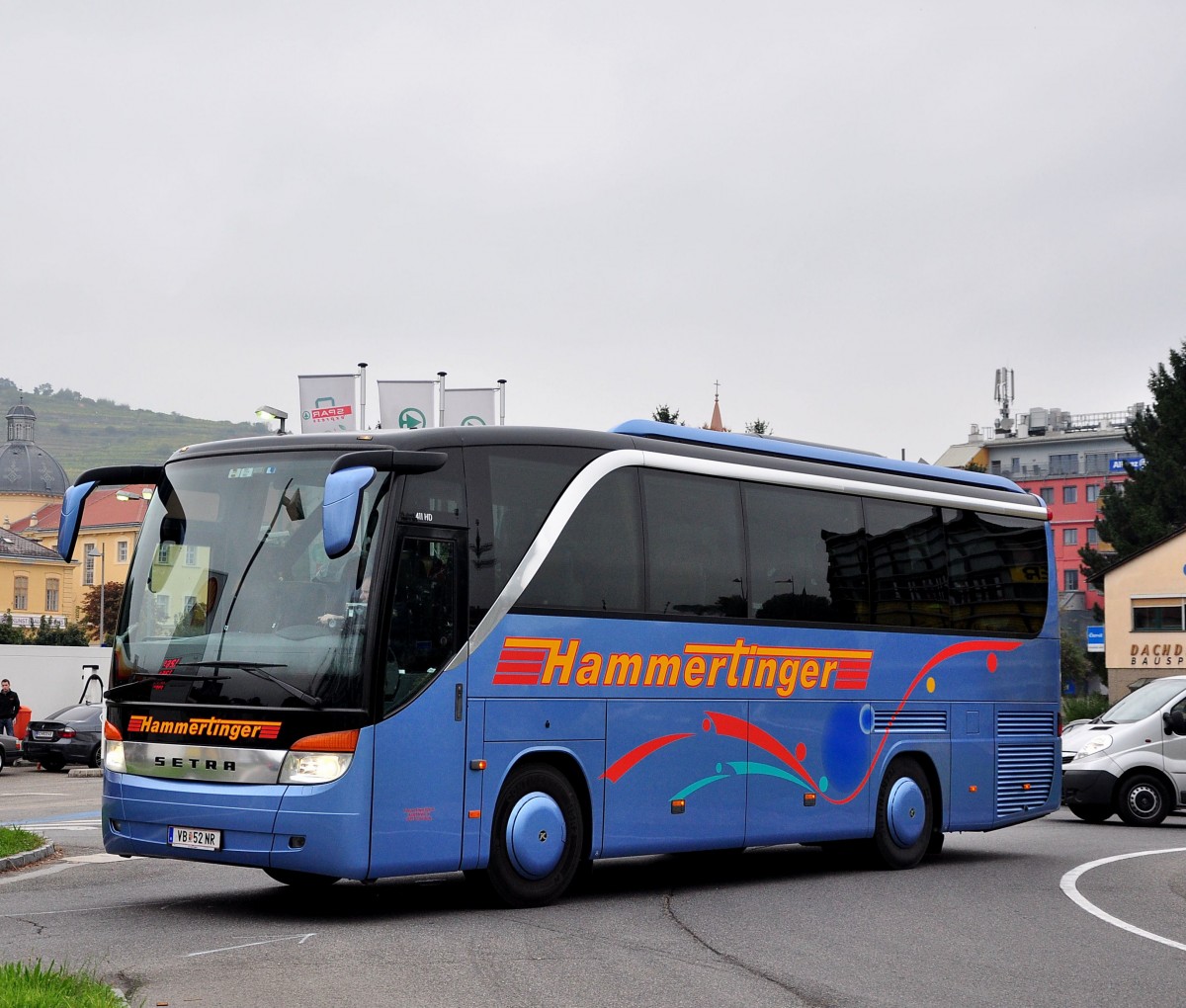 Setra 411 HD von Hammertinger aus �sterreich im Okt.2014 in Krems.