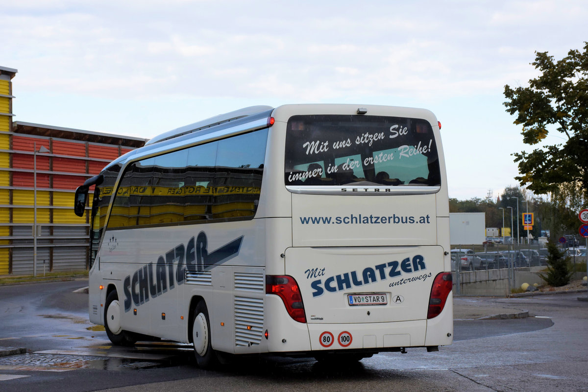 Setra 411 HD von SCHLATZER Reisen aus �sterreich in Krems.