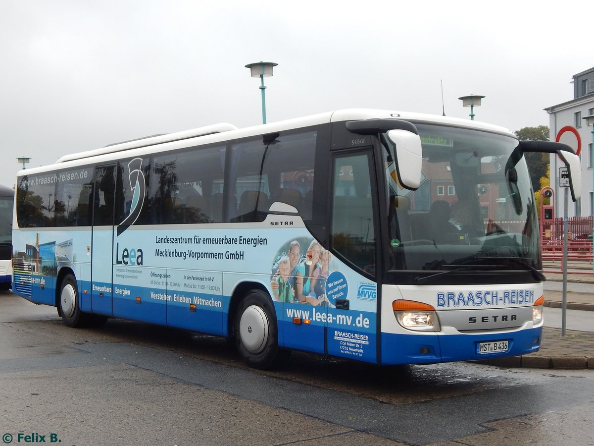 Setra 415 GT von Braasch Reisen aus Deutschland in Neubrandenburg.