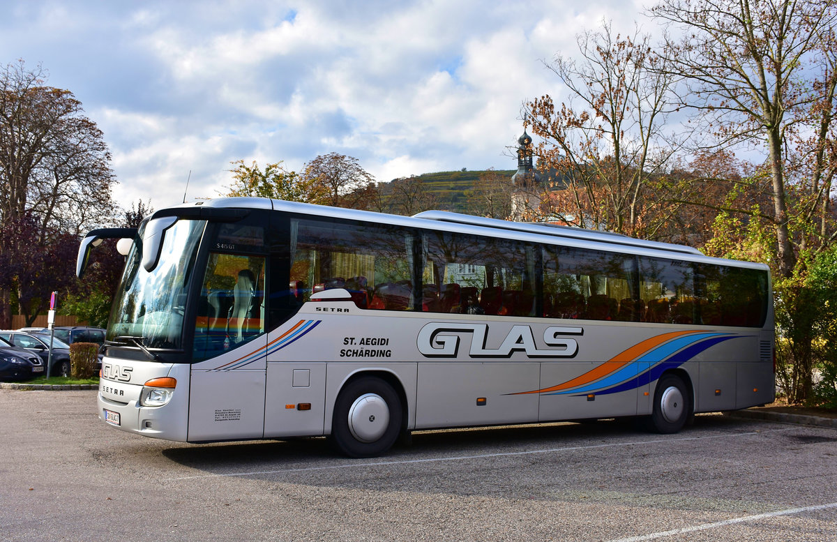 Setra 415 GT von GLAS Reisen aus �sterreich in Krems.