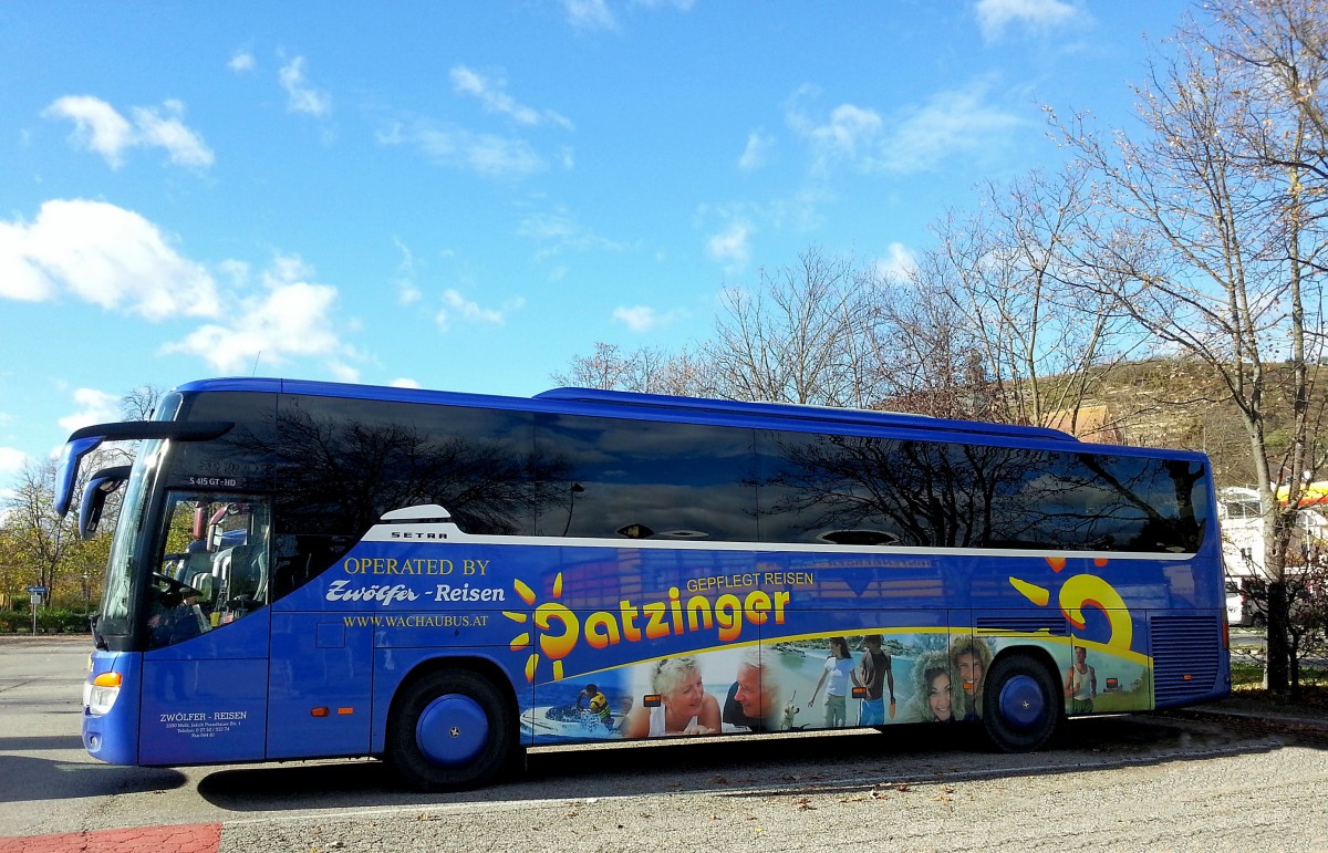 Setra 415 GT-HD von Datzinger Reisen / sterreich im Nov.2013 in Krems.