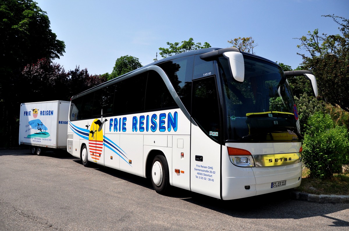 Setra 415 HD mit Radanh�nger von Frie Reisen aus der BRD im Juni 2015 in Krems.