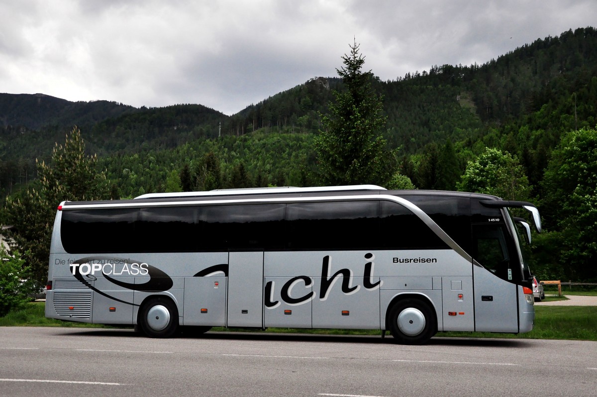 Setra 415 HD von Zuchi Bus im Mai 2015 in Nieder�sterreich gesehen.