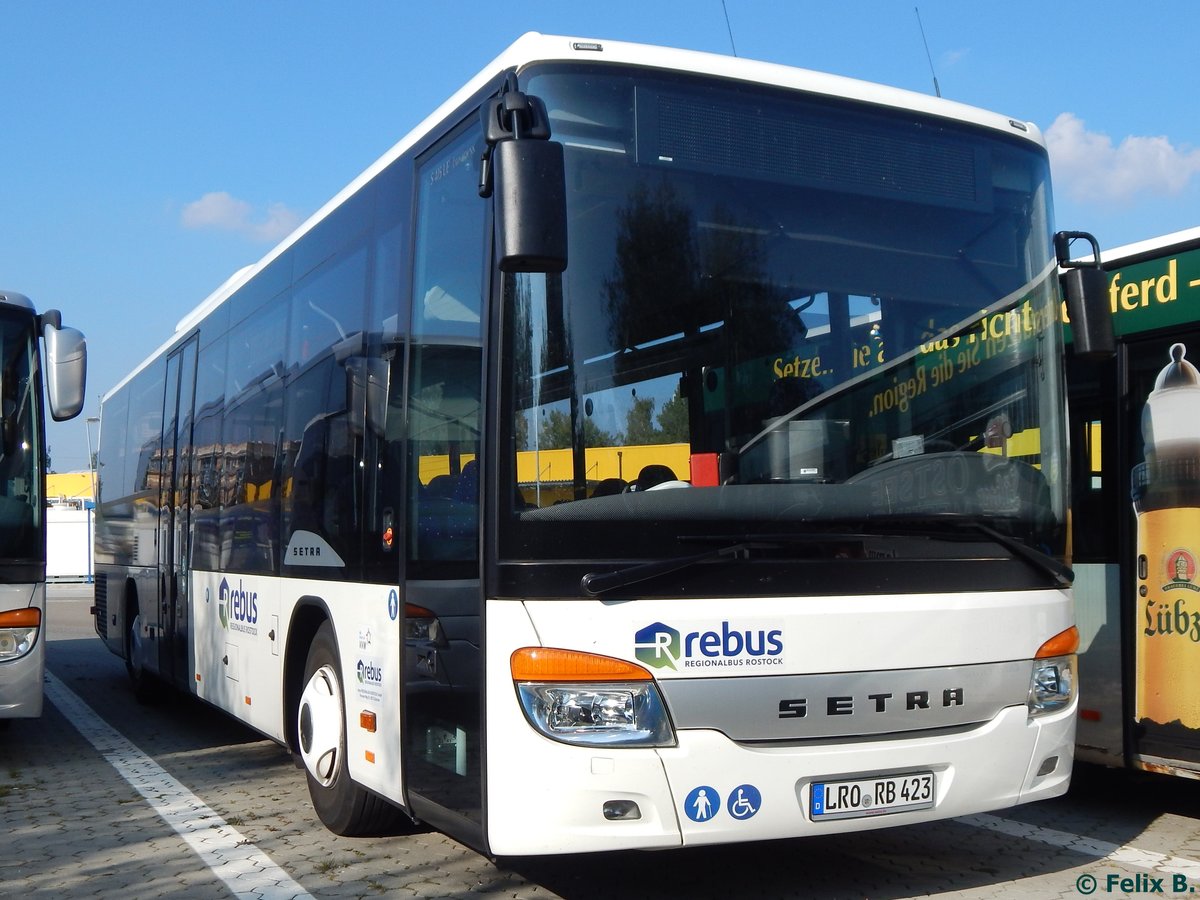 Setra 415 LE Business von Regionalbus Rostock in Rostock.