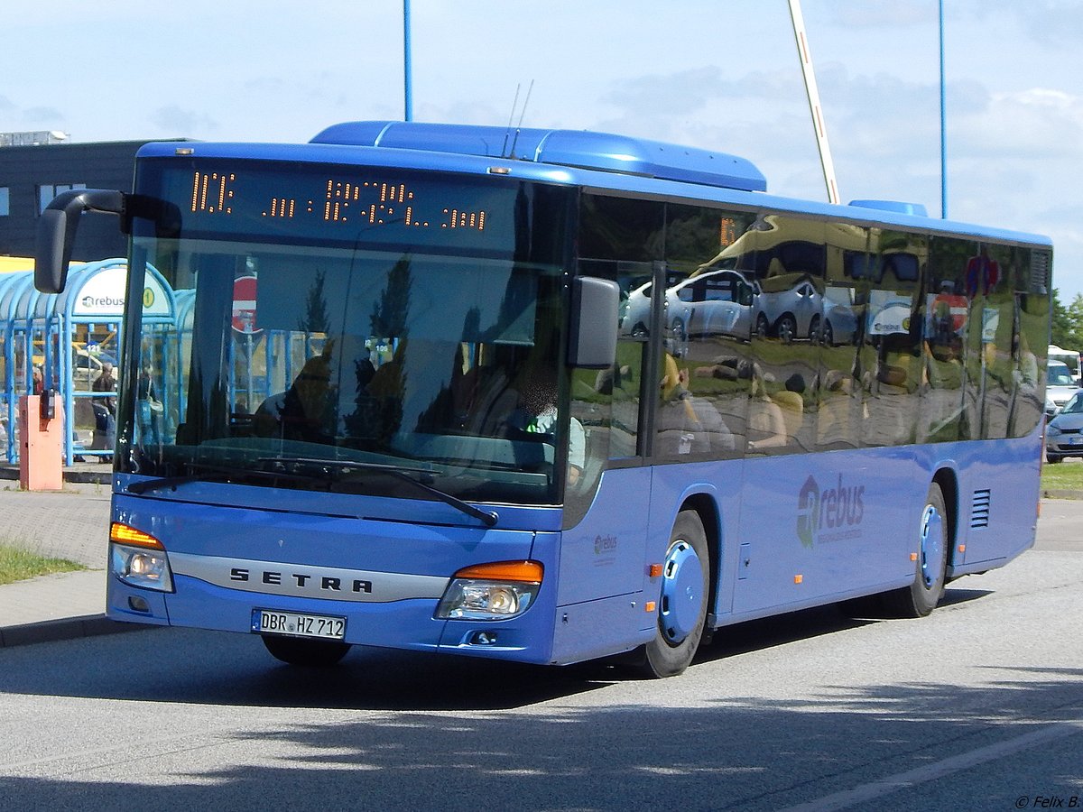 Setra 415 NF von Regionalbus Rostock in Rostock.